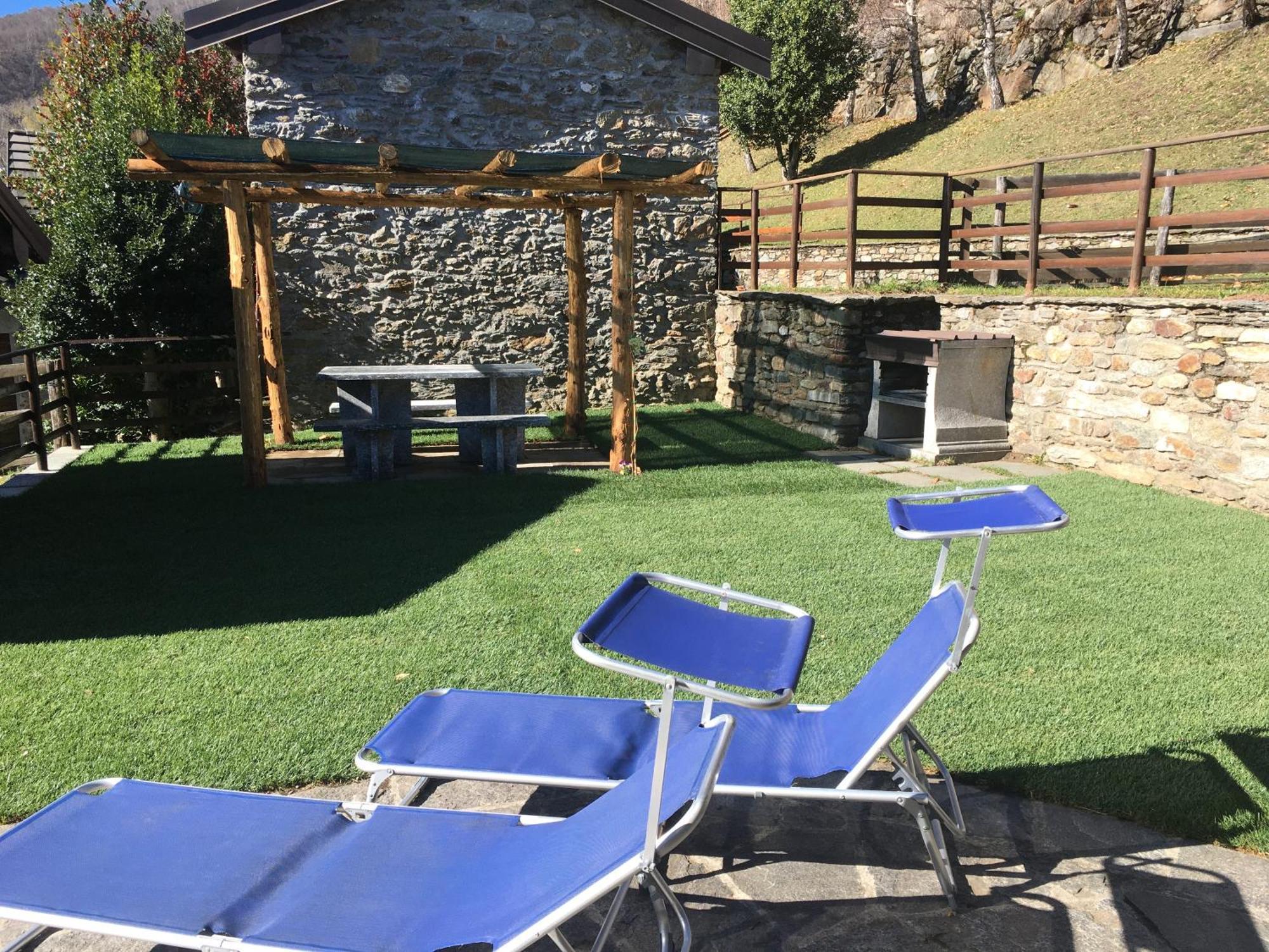 Chalet Buonriposo Cremia Esterno foto